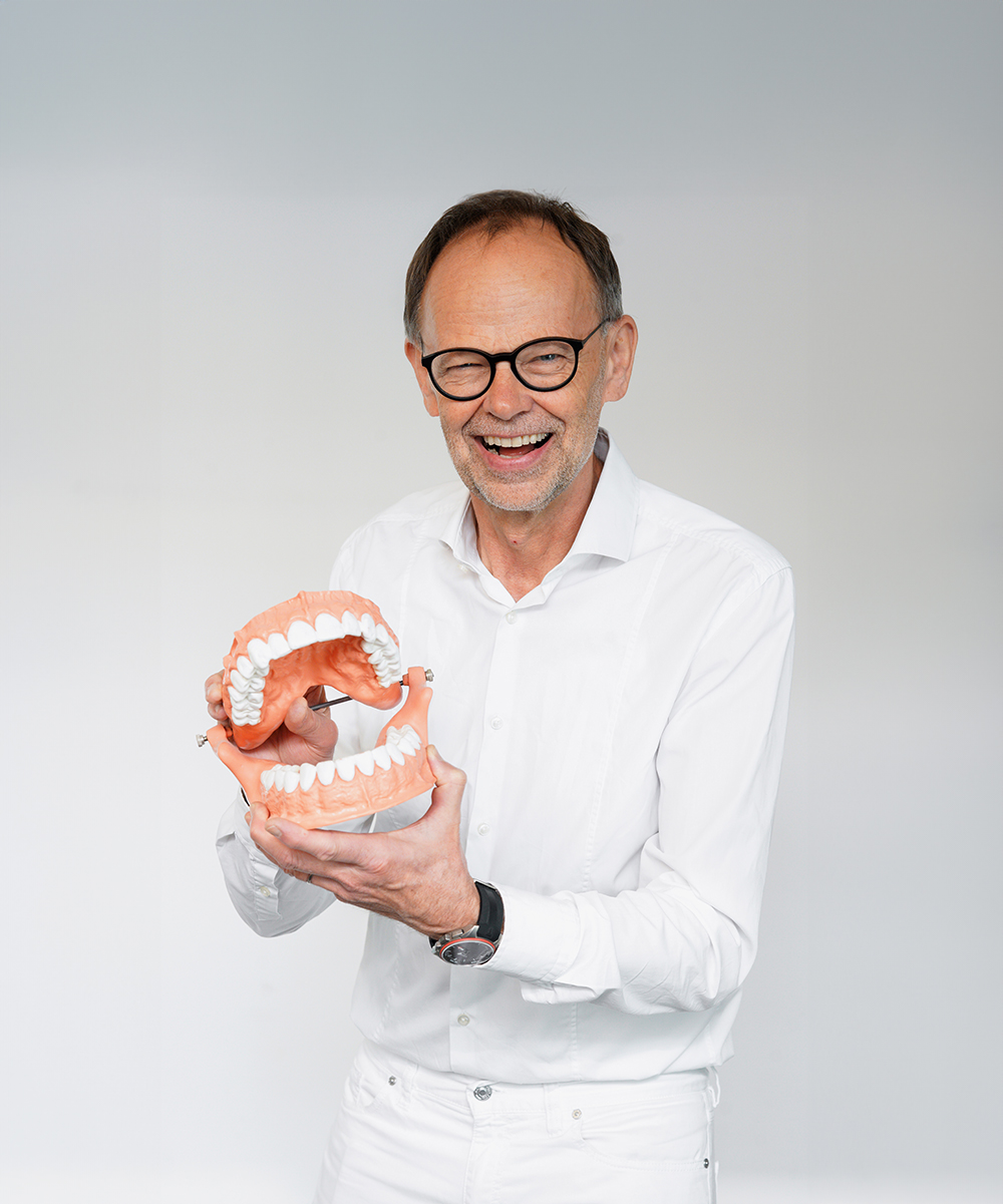 Portraitbild Dr. Bacher